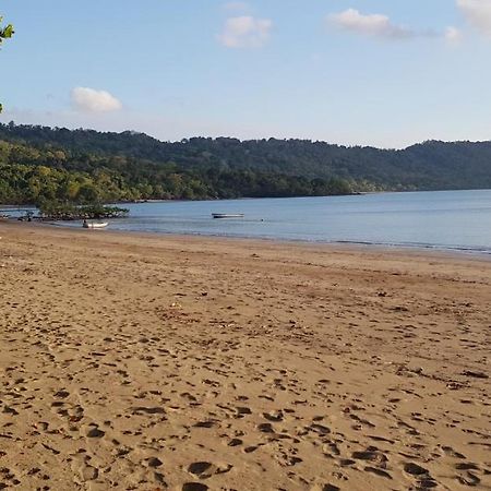 Joli F3 à une minute de la plage Boueni Exterior foto